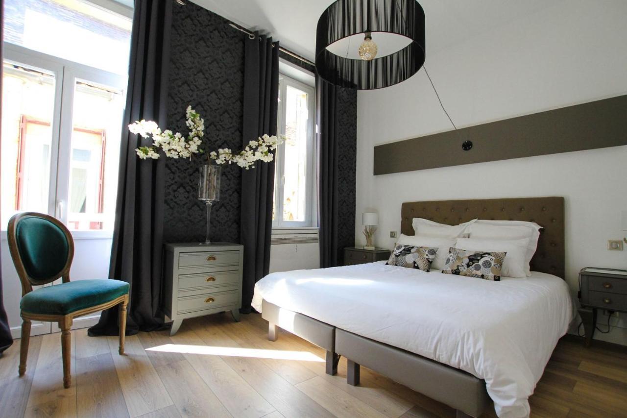 Les Bories In The City - Bed & Breakfast Sarlat Esterno foto